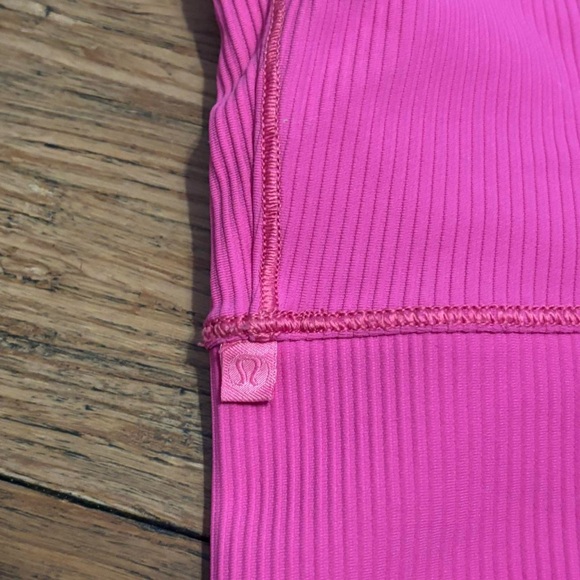Lululemon Reversible Power Pivot Tank - Picture 7 of 7